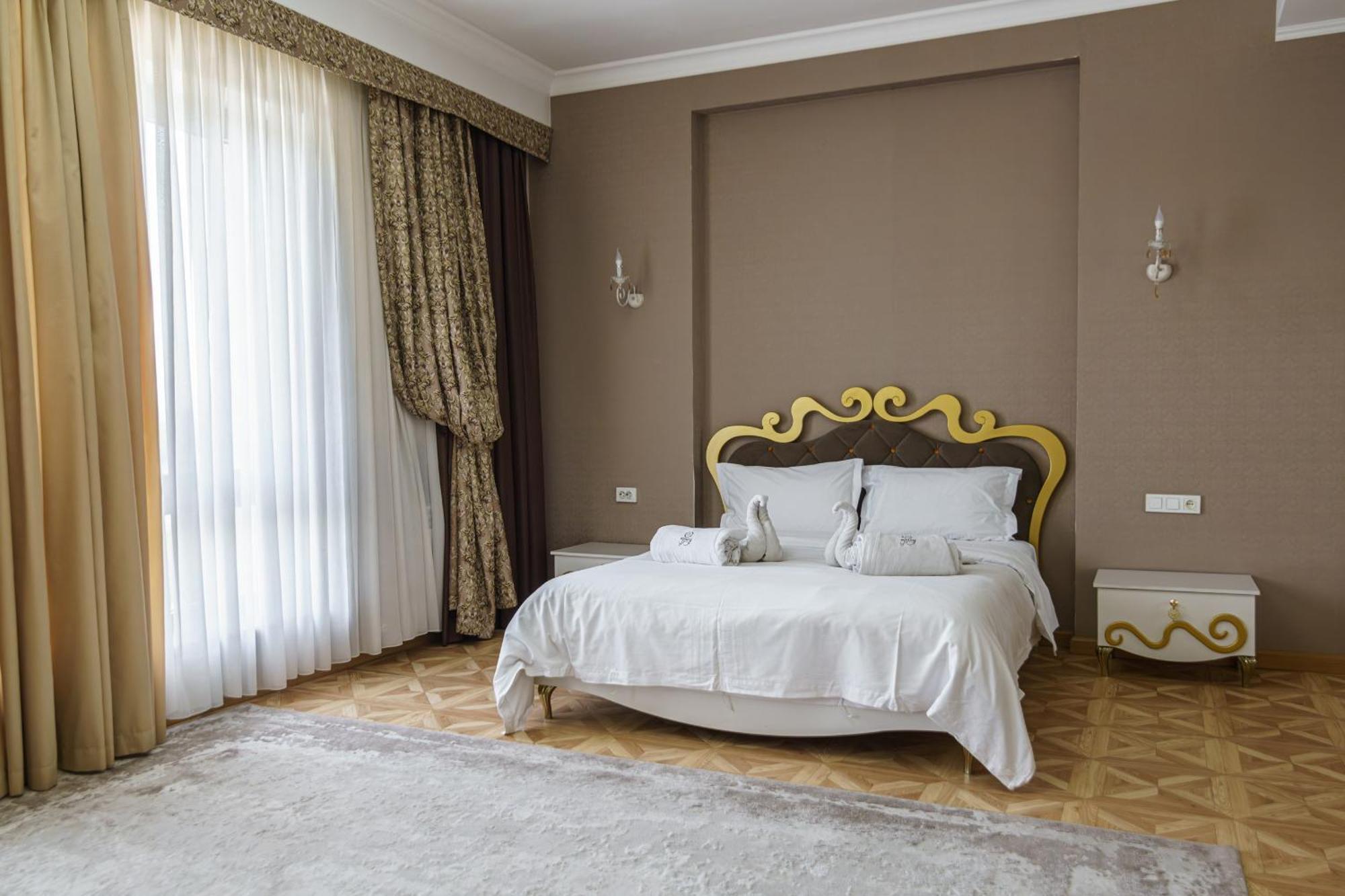 Park Hotel Al Bustan Шимкент Екстер'єр фото