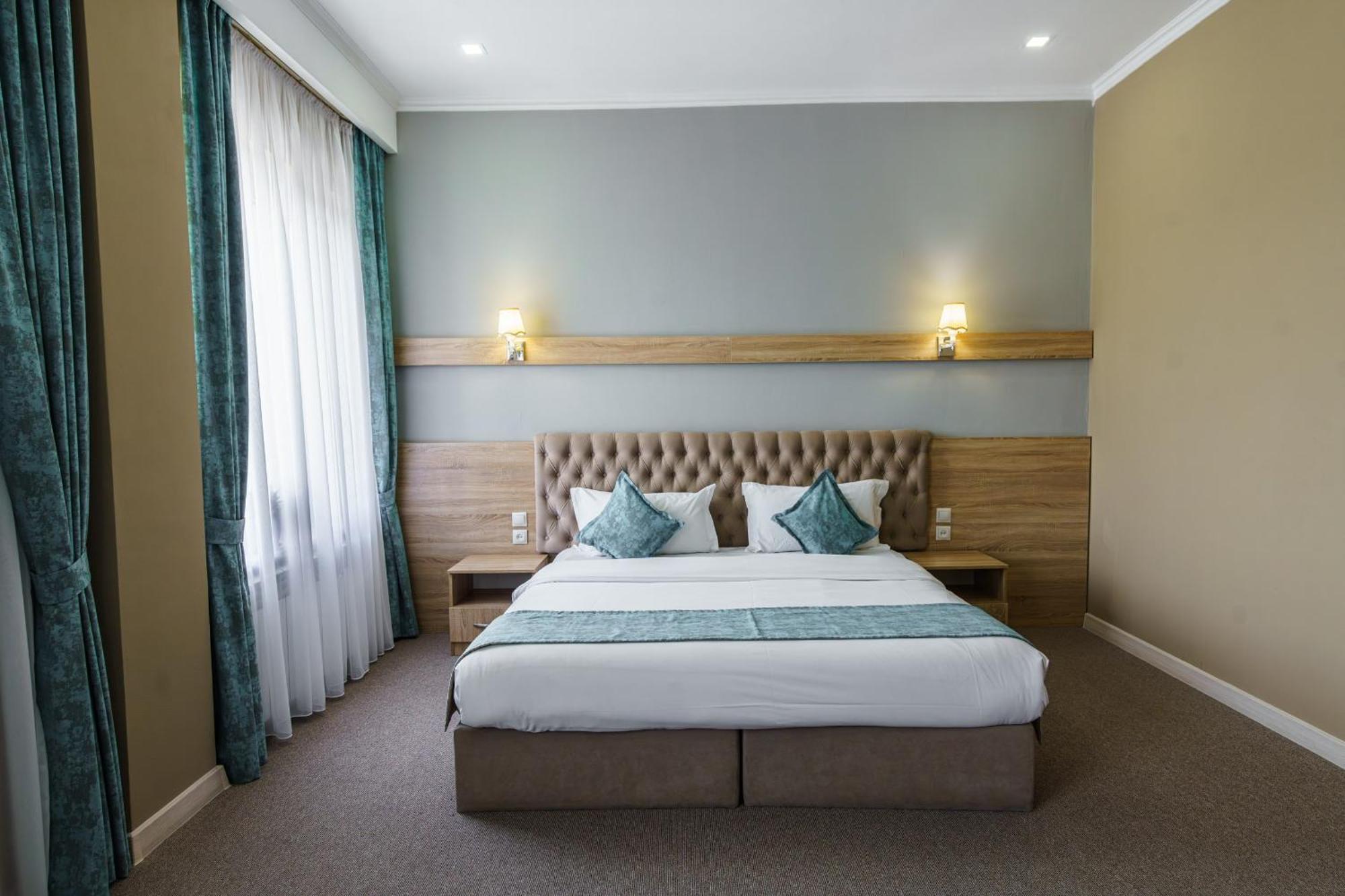 Park Hotel Al Bustan Шимкент Екстер'єр фото